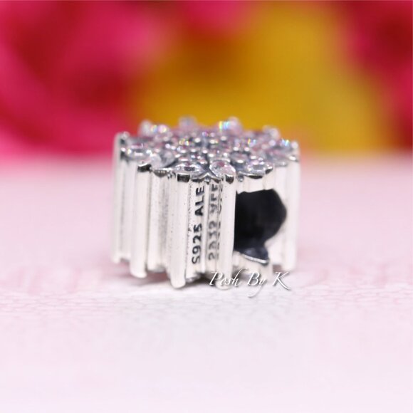 PANDORA Ice Crystal Charm 791764CZ - Picture 4 of 6